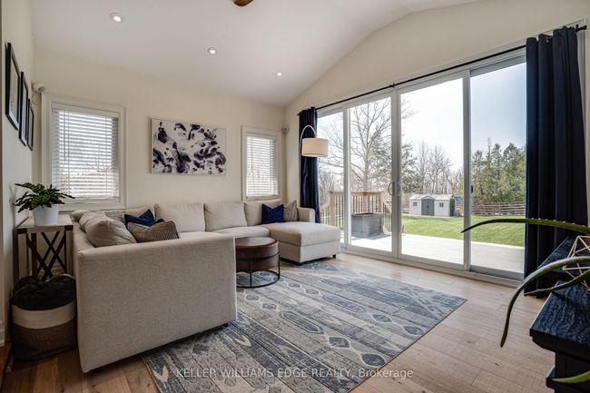3322 Regional Rd 56, House other with 5 bedrooms, 3 bathrooms and 10 parking in Hamilton ON | Image 16