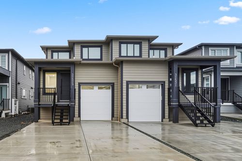 {{alt}} | Card Image