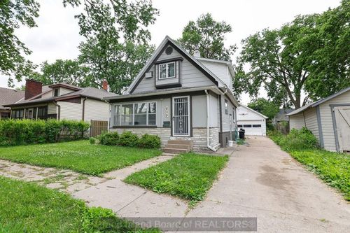 835 N Cedar Ave, Hastings, NE, 68901-4526 | Card Image