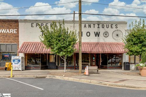 351 W Main St, Gray Court, SC, 29645-5604 | Card Image