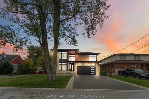 1546 Claymor Ave, Ottawa, ON, K2C1T1 | Card Image