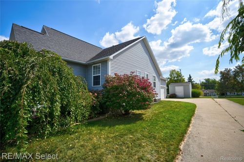 6343 Augusta St, Swartz Creek, MI, 48473-7947 | Card Image