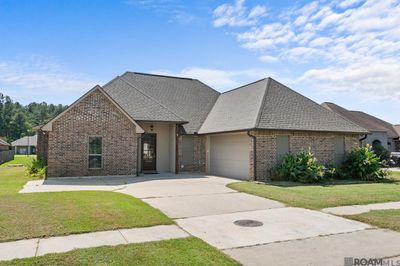 12784 Ruby Lake Dr, House other with 3 bedrooms, 2 bathrooms and null parking in Walker LA | Image 1