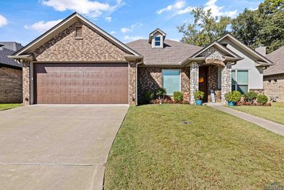 107 Champions Dr, House other with 3 bedrooms, 2 bathrooms and null parking in Hallsville TX | Image 1