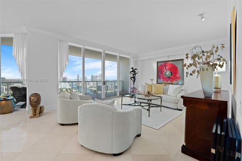 2802-21200 Ne 38th Ave, Aventura, FL, 33180-3830 | Card Image