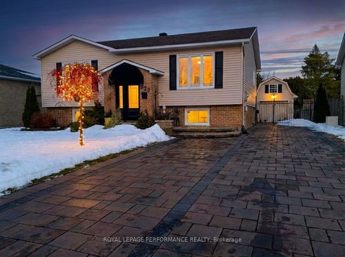 220 Dunbar Ave, Cornwall, ON, K6H7A2 | Card Image