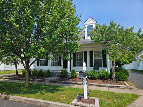 2432 Lyncross St, Grove City, OH, 43123-8438 | Card Image