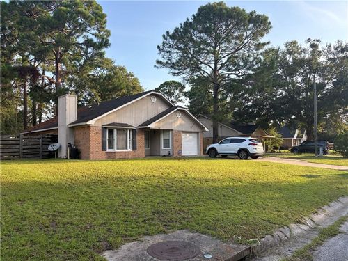 707 Timber Ridge Trl, Hinesville, GA, 31313-6523 | Card Image
