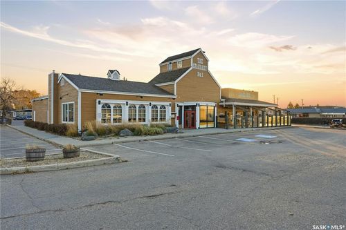 2806 8th St E, Saskatoon, SK, S7H0V9 | Card Image