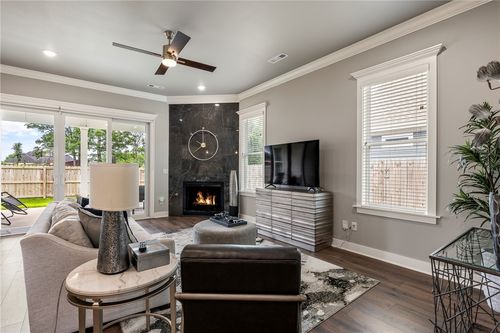 1810 W Saddlebrook Ln, Rogers, AR, 72758 | Card Image