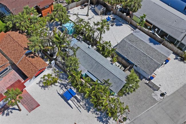 13123 4 Th St E, House other with 2 bedrooms, 1 bathrooms and null parking in Madeira Beach FL | Image 10