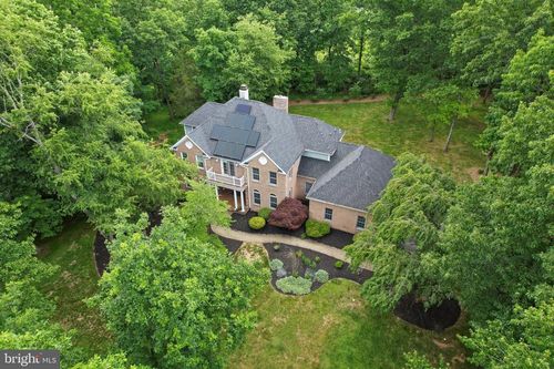 4 Pond View Ln, TITUSVILLE, NJ, 08560-1415 | Card Image