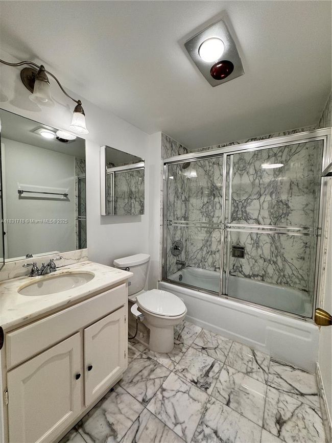 APT-2807 - 1370 S Ocean Blvd, Condo with 2 bedrooms, 2 bathrooms and null parking in Pompano Beach FL | Image 22