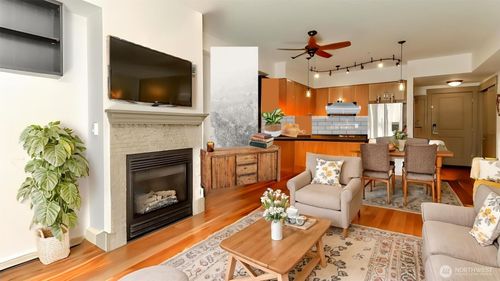 apt-204-1840 25th Ave Ne, Issaquah, WA, 98029-2639 | Card Image