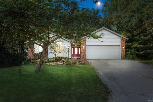 50715 Wimbledon Court, South Bend, IN, 46637-2127 | Card Image