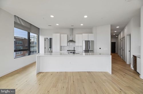 ph1-3130 Potomac Avenue, ARLINGTON, VA, 22202 | Card Image