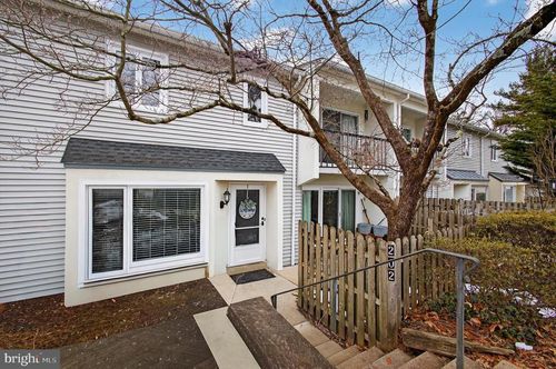 202 E Chelsea Cir, NEWTOWN SQUARE, PA, 19073-2110 | Card Image