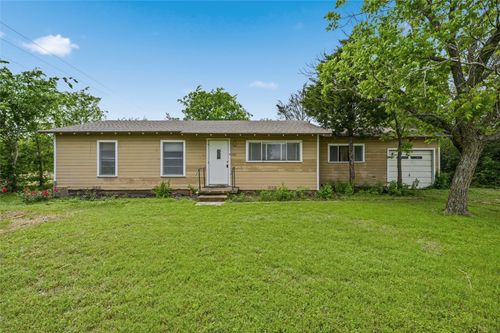 222 S Fairpark St, Riesel, TX, 76682-3008 | Card Image