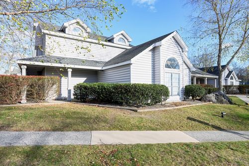 apt-227-83 Leafwood Ln, Groton, CT, 06340-6250 | Card Image