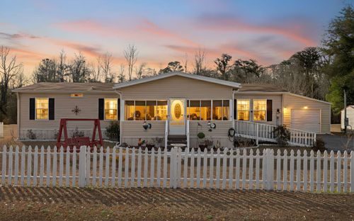 344 Se Valerie Ct, Lake City, FL, 32025-9302 | Card Image