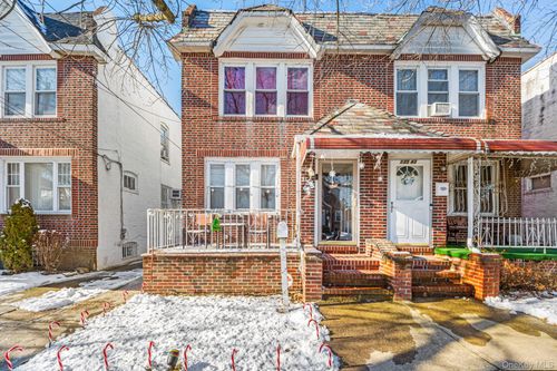 135 115th St, South Ozone Park, NY, 11420-3613 | Card Image