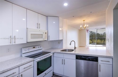 apt-364-19701 Sw 114th Ave, Miami, FL, 33157-1005 | Card Image