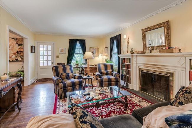 Living Room w/ Fpl | Image 10