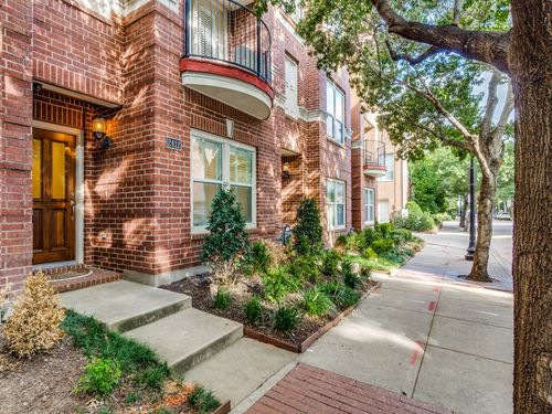 2412 Worthington St, Dallas, TX, 75204-2503 | Card Image