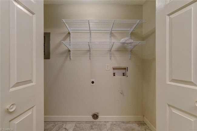 104 N 13 Th Ave, House other with 2 bedrooms, 2 bathrooms and null parking in Mayodan NC | Image 13