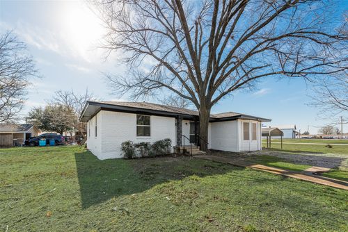 101 E Marshall St, Palmer, TX, 75152-4318 | Card Image