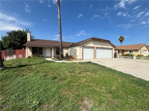 1154 S Spruce Ave, Bloomington, CA, 92316-1541 | Card Image