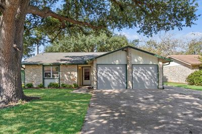 2703 Smith Avenue, House other with 3 bedrooms, 2 bathrooms and 2 parking in Taylor TX | Image 1