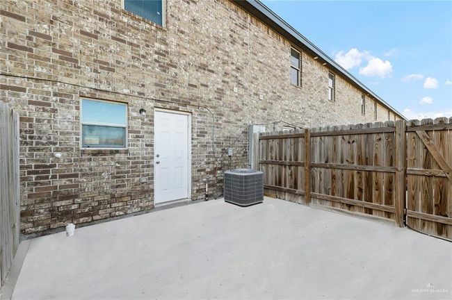 View of patio / terrace | Image 10
