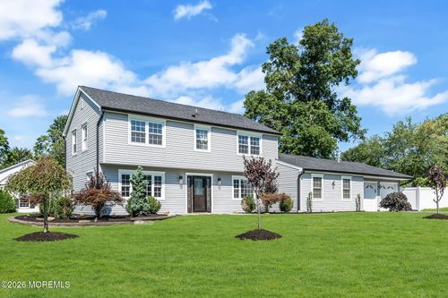 2 Girard St, Marlboro, NJ, 07746-1005 | Card Image