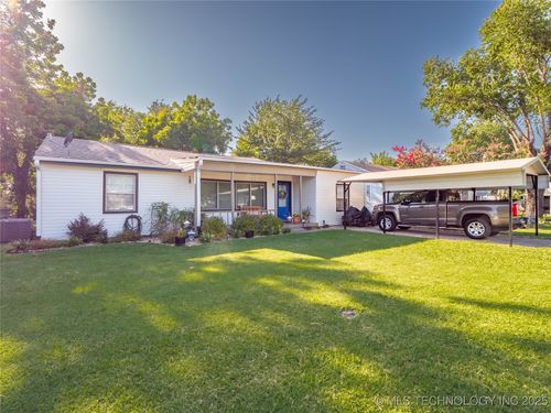 617 12th St, McAlester, OK, 74501-6011 | Card Image