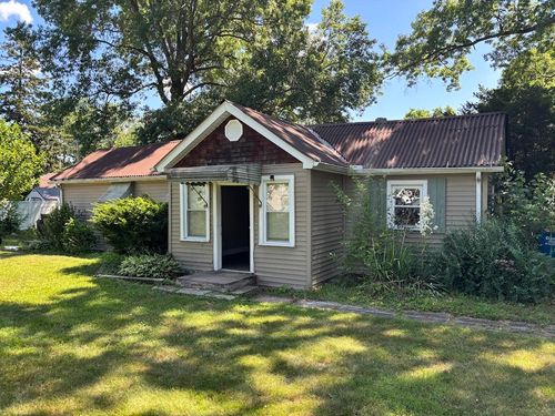 119 Cherry Dr, Walkerton, IN, 46574-8527 | Card Image