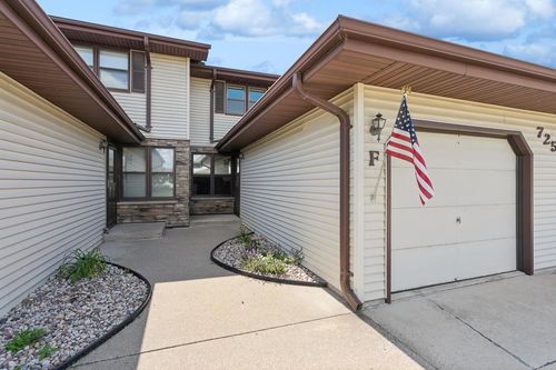 f-725 S Westhaven Place, APPLETON, WI, 54110 | Card Image