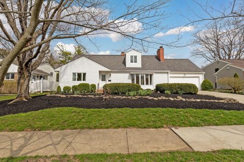 242 W New England Ave, Worthington, OH, 43085-3542 | Card Image