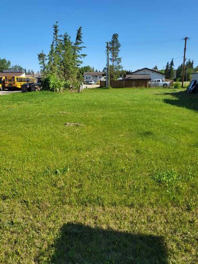 111 6 St, Home with 0 bedrooms, 0 bathrooms and null parking in Beaverlodge AB | Image 1