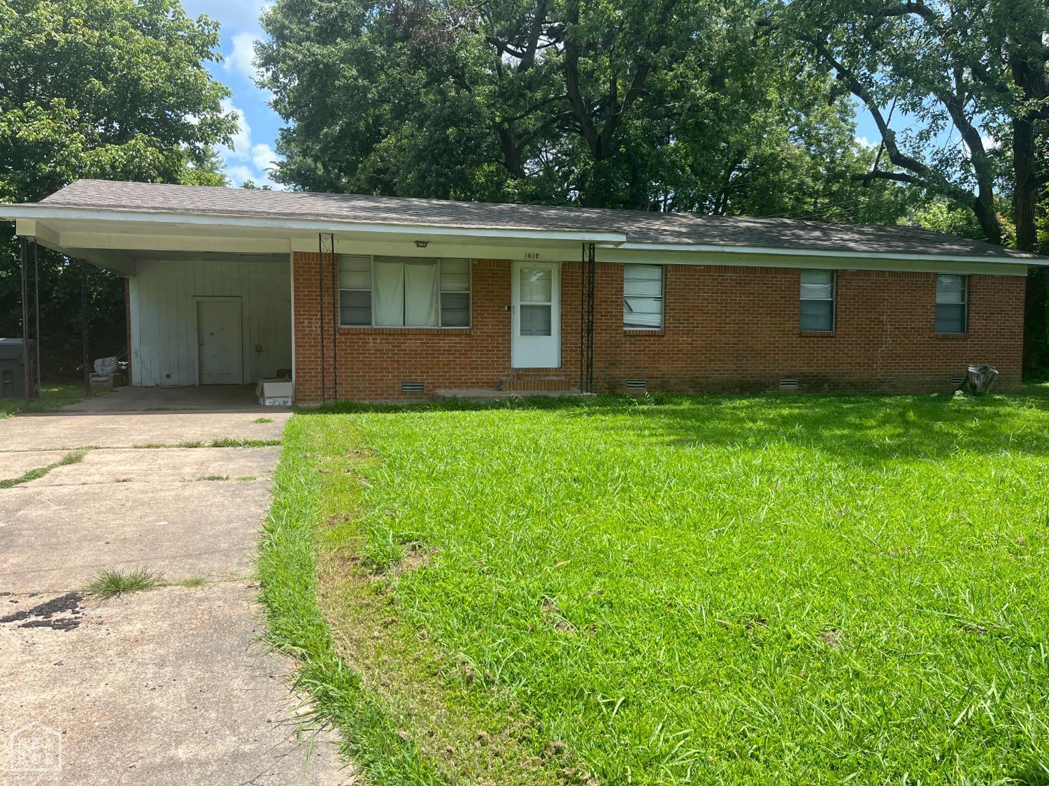 French St, Jonesboro, AR 72401