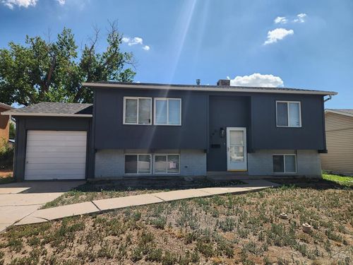 140 Schirra Pl, Pueblo, CO, 81001-1927 | Card Image