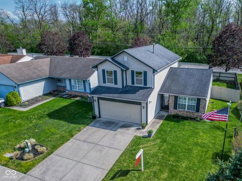 5209 Longmeadow Ct, Indianapolis, IN, 46221-4231 | Card Image