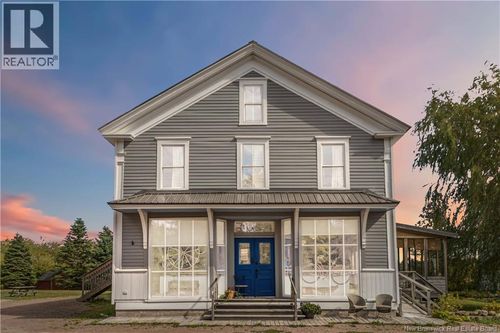 {{alt}} | Card Image