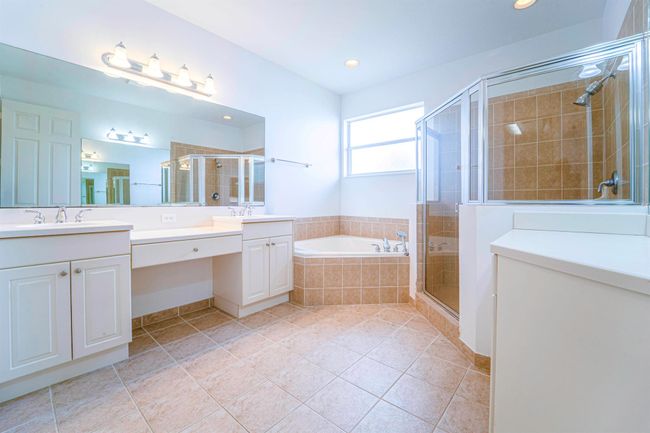 2177 Sw Cape Cod Dr, Condo with 3 bedrooms, 3 bathrooms and null parking in Port St. Lucie FL | Image 21