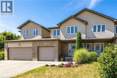 305 Maverick Street, Waterloo, ON, N2K0A4 | Card Image