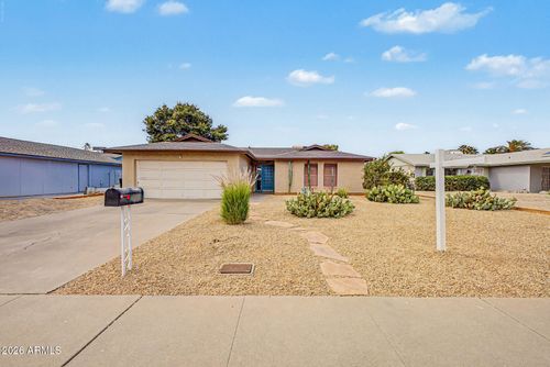 3907 E Windrose Dr, Phoenix, AZ, 85032-7353 | Card Image