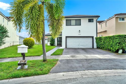 10521 Sw 67th St, Miami, FL, 33173-5103 | Card Image