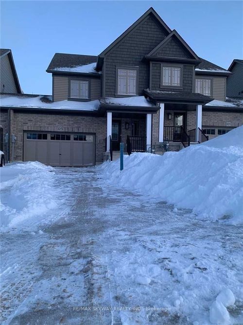 125 Stonebrook Way, Markdale, ON, N0C1H0 | Card Image