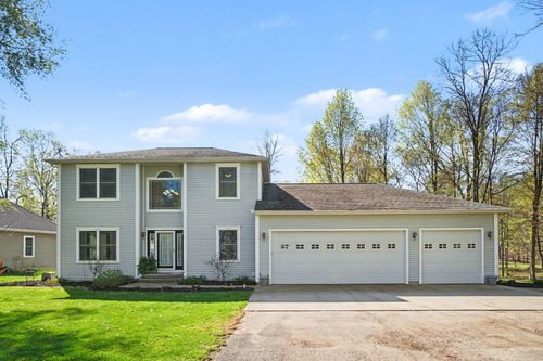 2516 Vanhorn Ct, Allegan, MI, 49010-8119 | Card Image