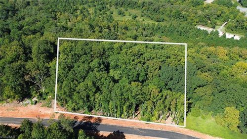 712 Labrador Ln, Winston Salem, NC, 27106 | Card Image